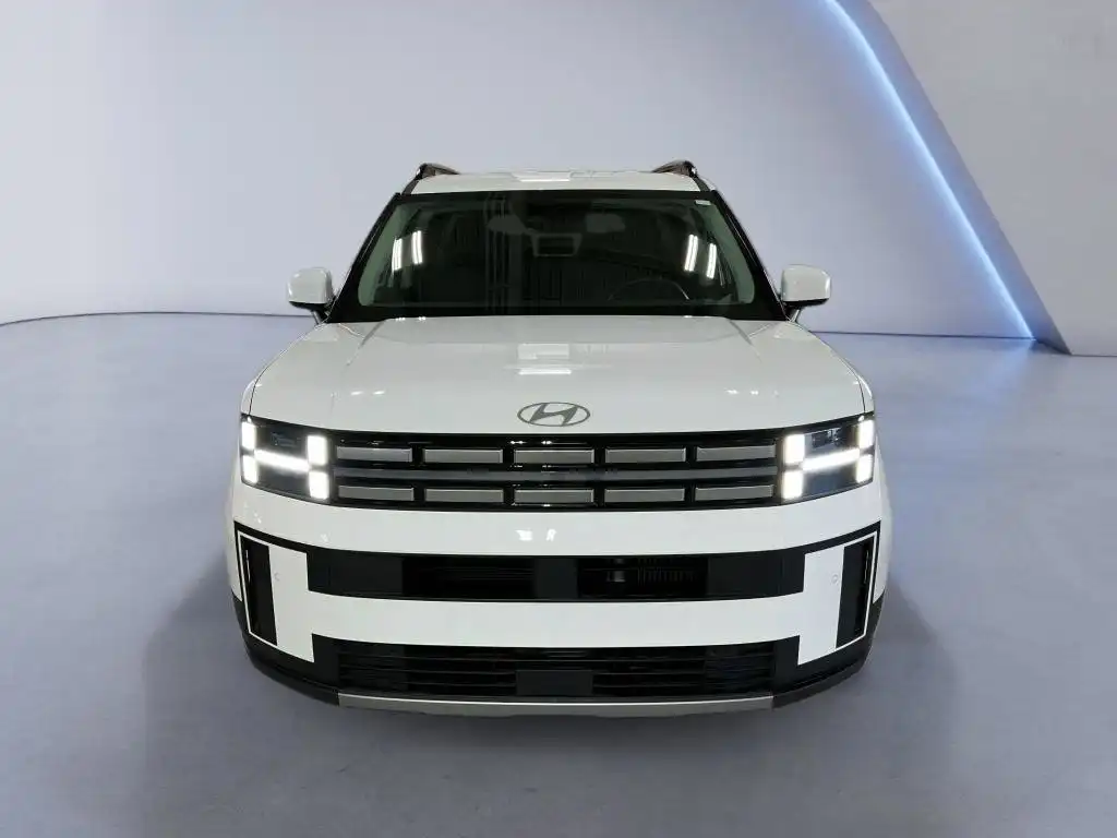 2025 Hyundai Santa Fe SEL 2.5's photo