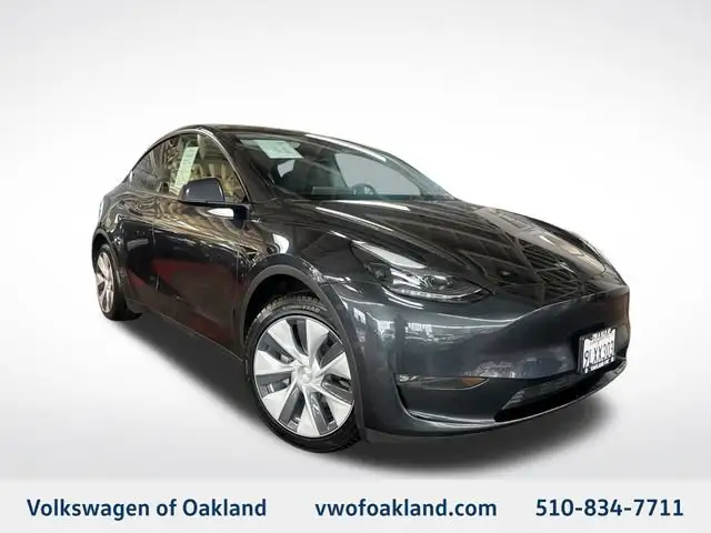 2024 Tesla Model Y Long Range Dual Motor All-Wheel Drive photo 1