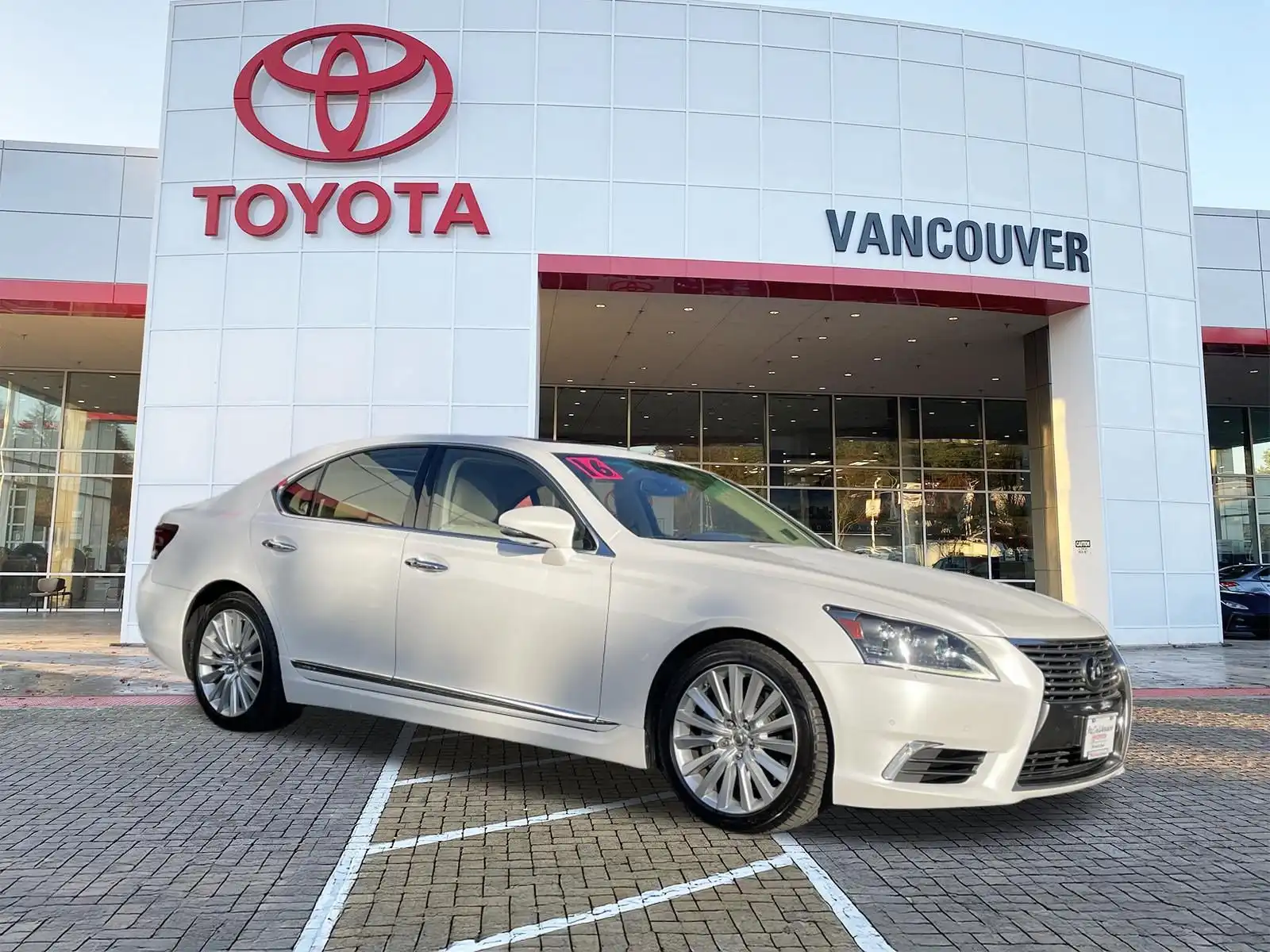 2016 Lexus LS 500 460 AWD's photo
