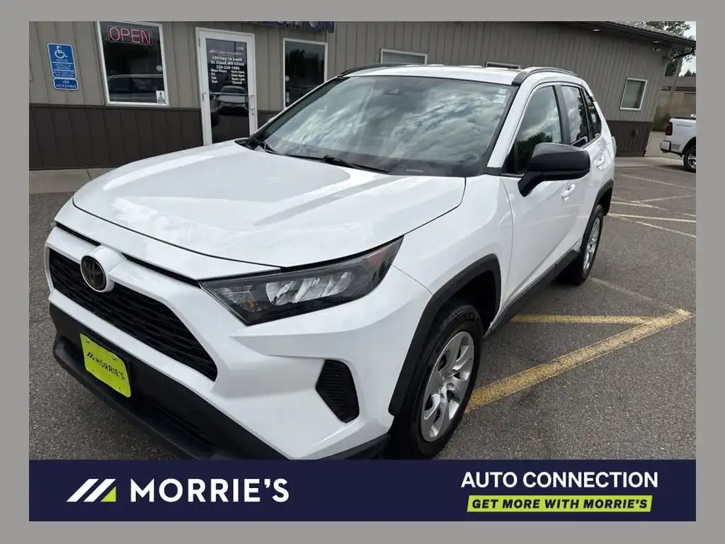 2020 Toyota RAV4 LE AWD's photo