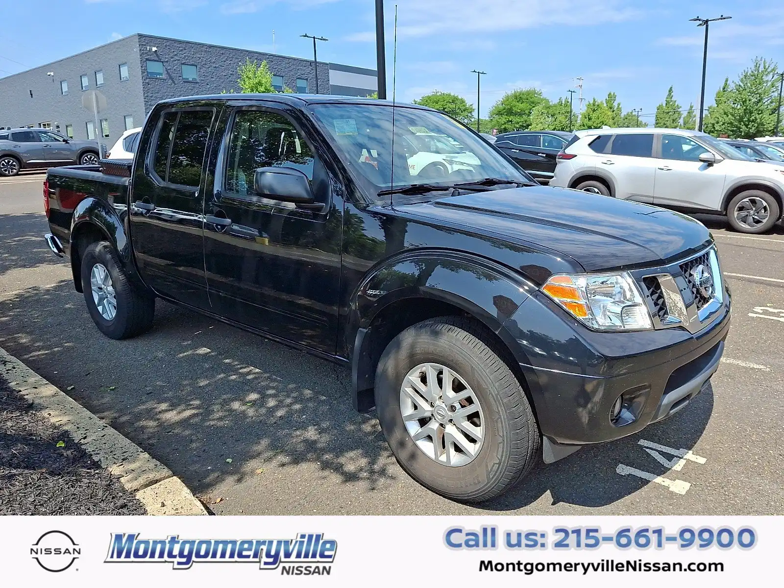 2020 Nissan Frontier SV Crew Cab 4X4 SWB's photo