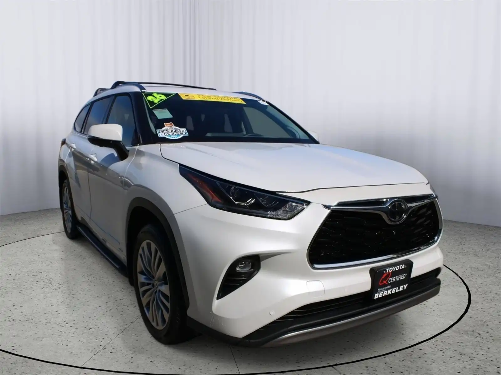 2026 Toyota Highlander Hybrid Platinum AWD's photo
