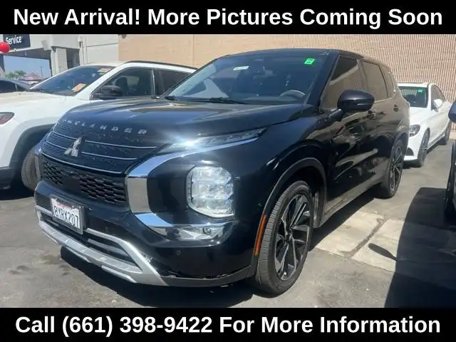 2022 Mitsubishi Outlander SE FWD's photo