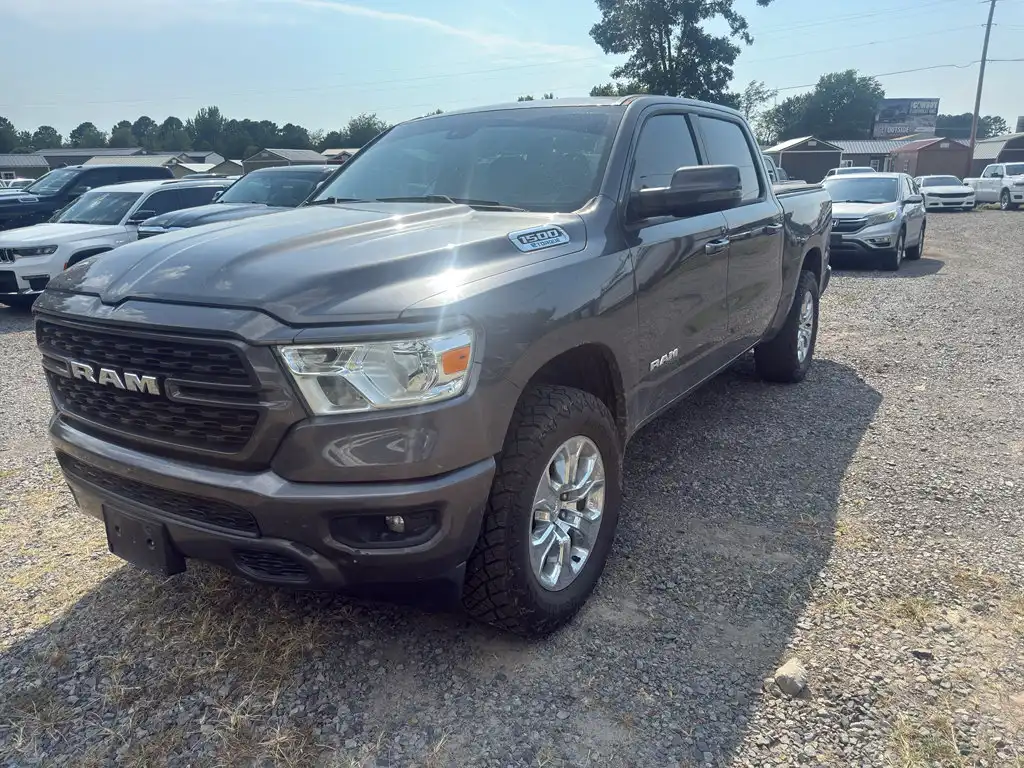 2023 RAM 1500 Big Horn/Lone Star 4x4 Crew Cab 5'7's photo