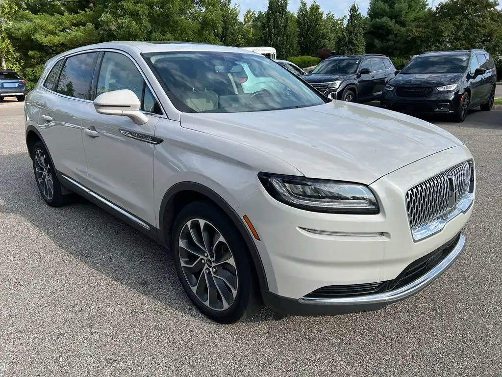 2023 Lincoln Nautilus Reserve AWD's photo