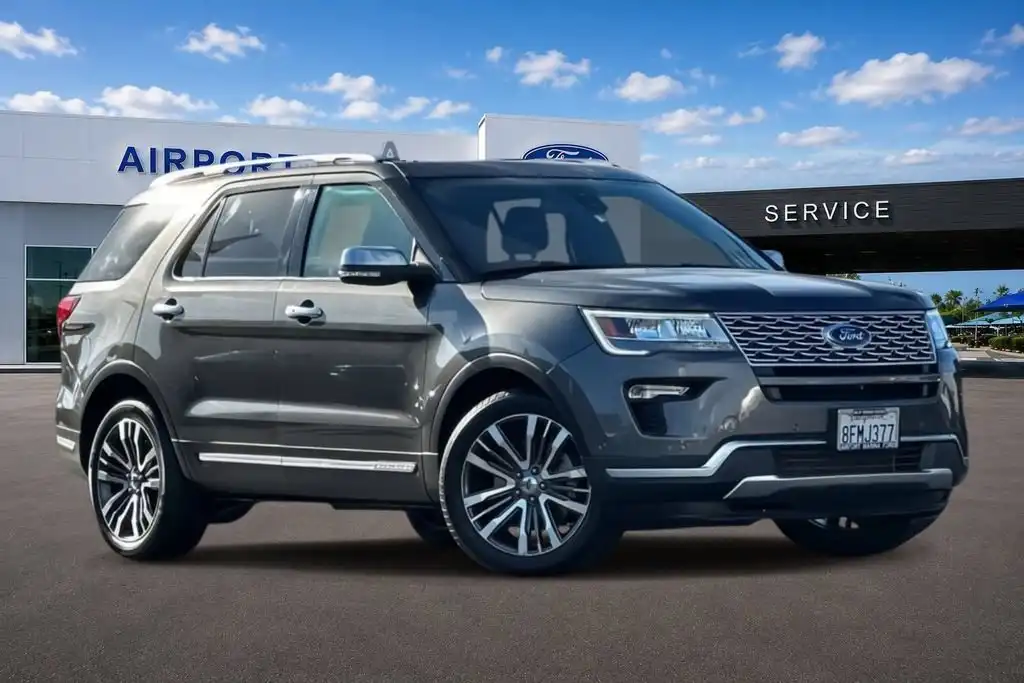 2018 Ford Explorer Platinum 4WD's photo