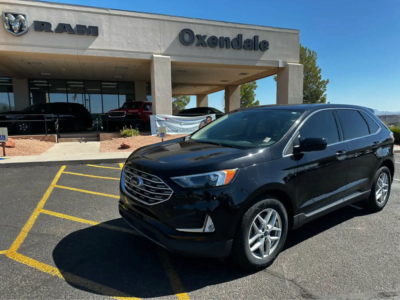 2022 Ford Edge SEL AWD's photo