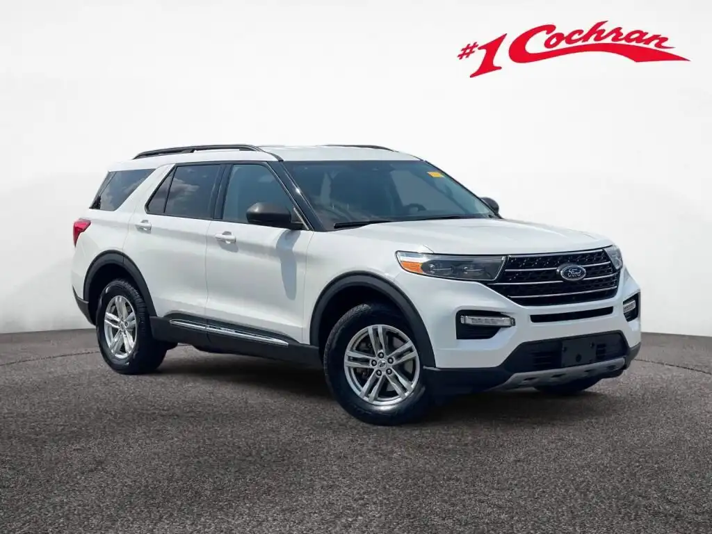 2023 Ford Explorer XLT 4WD's photo