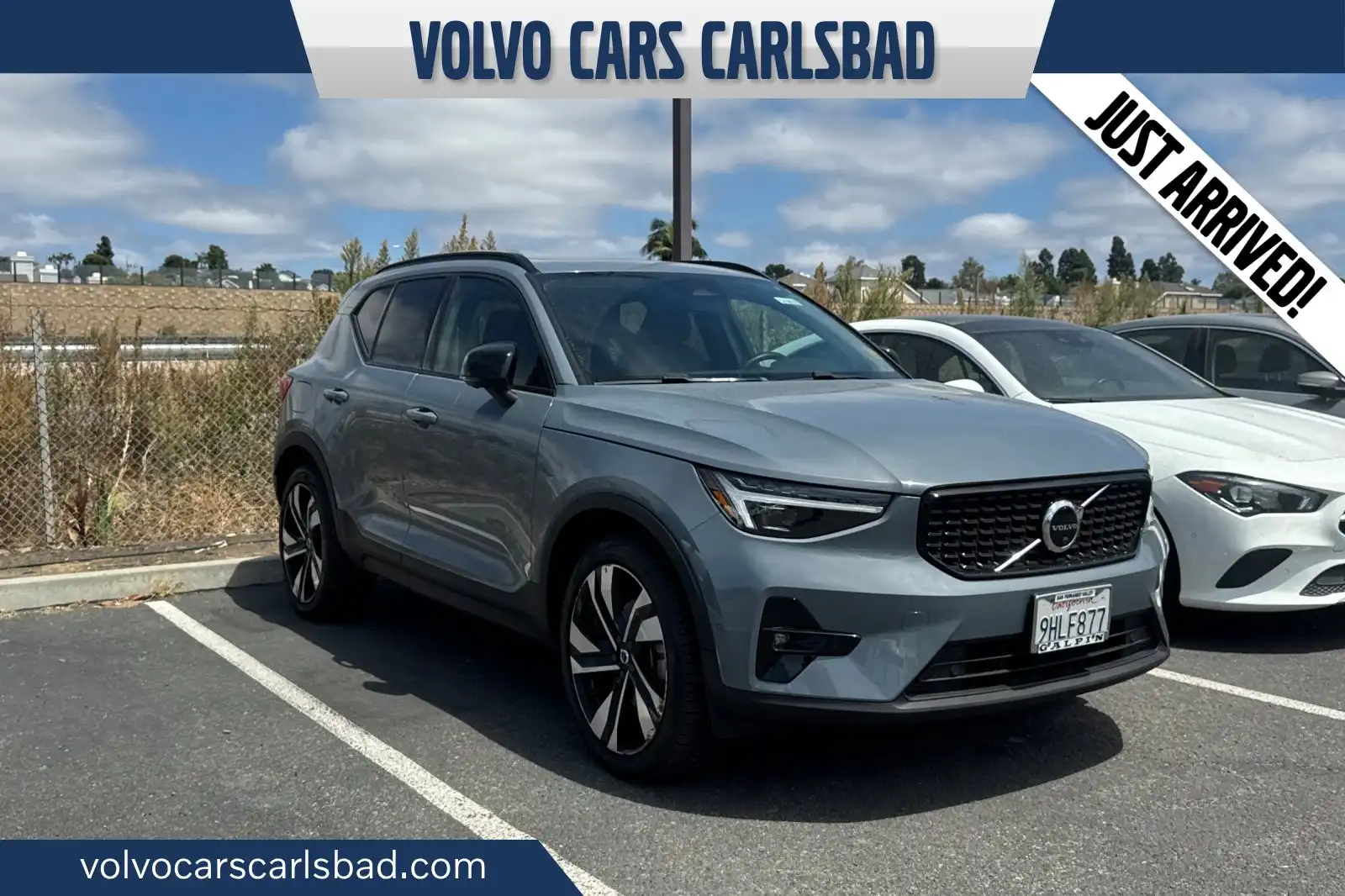 2023 Volvo XC40 B5 Ultimate Dark AWD's photo