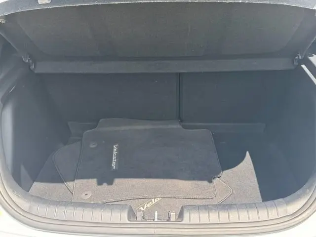 2019 Hyundai Veloster 2.0 Automatic photo 5