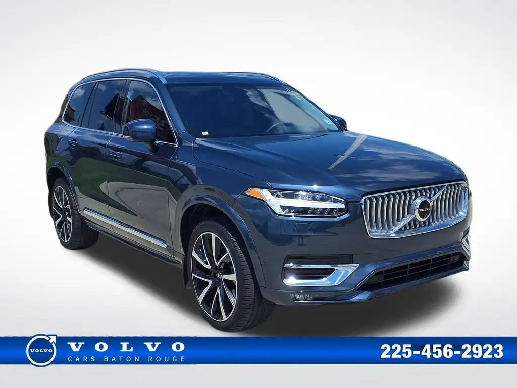 2024 Volvo XC90 B5 Plus Bright Theme AWD's photo