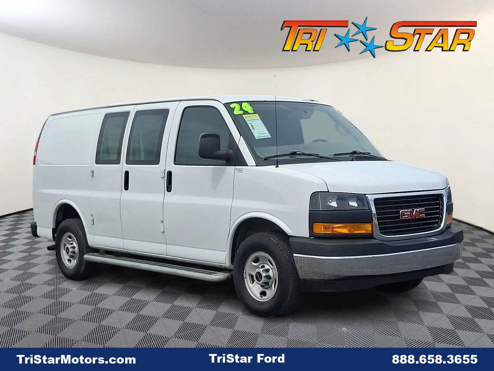 2024 GMC Savana 2500's photo