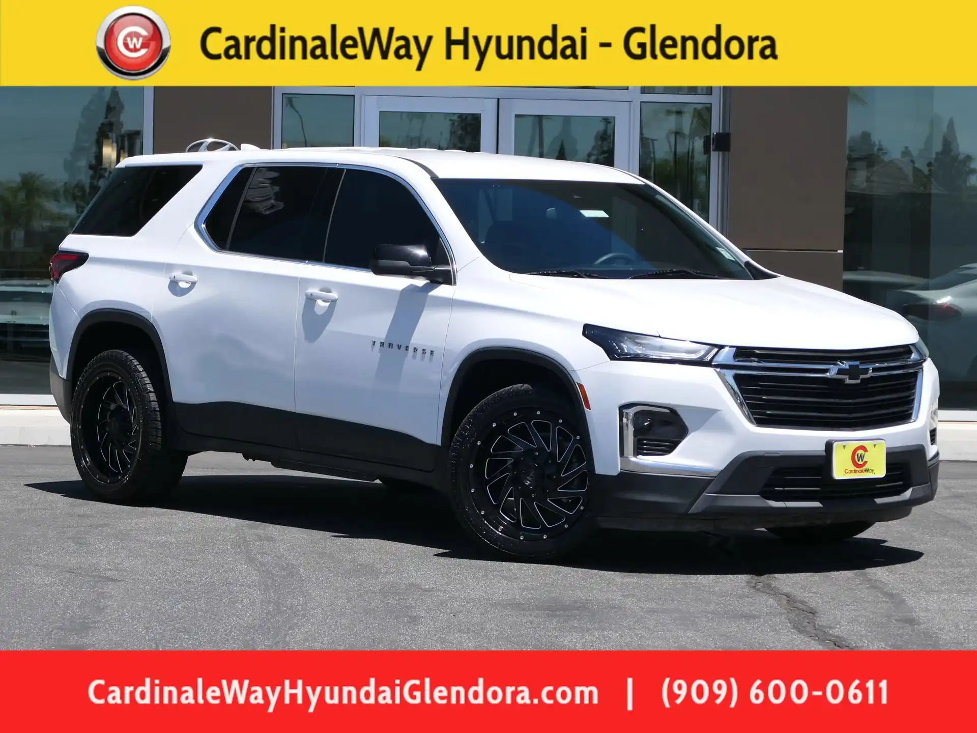 2023 Chevrolet Traverse FWD LS's photo