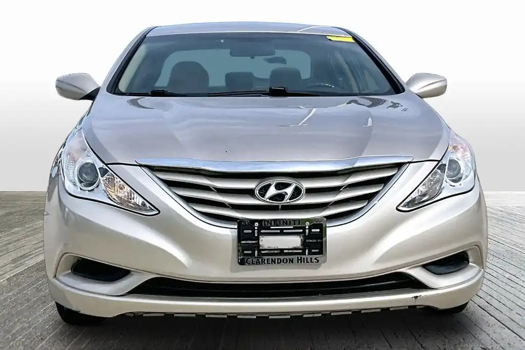 2011 Hyundai Sonata GLS I4 A/T's photo