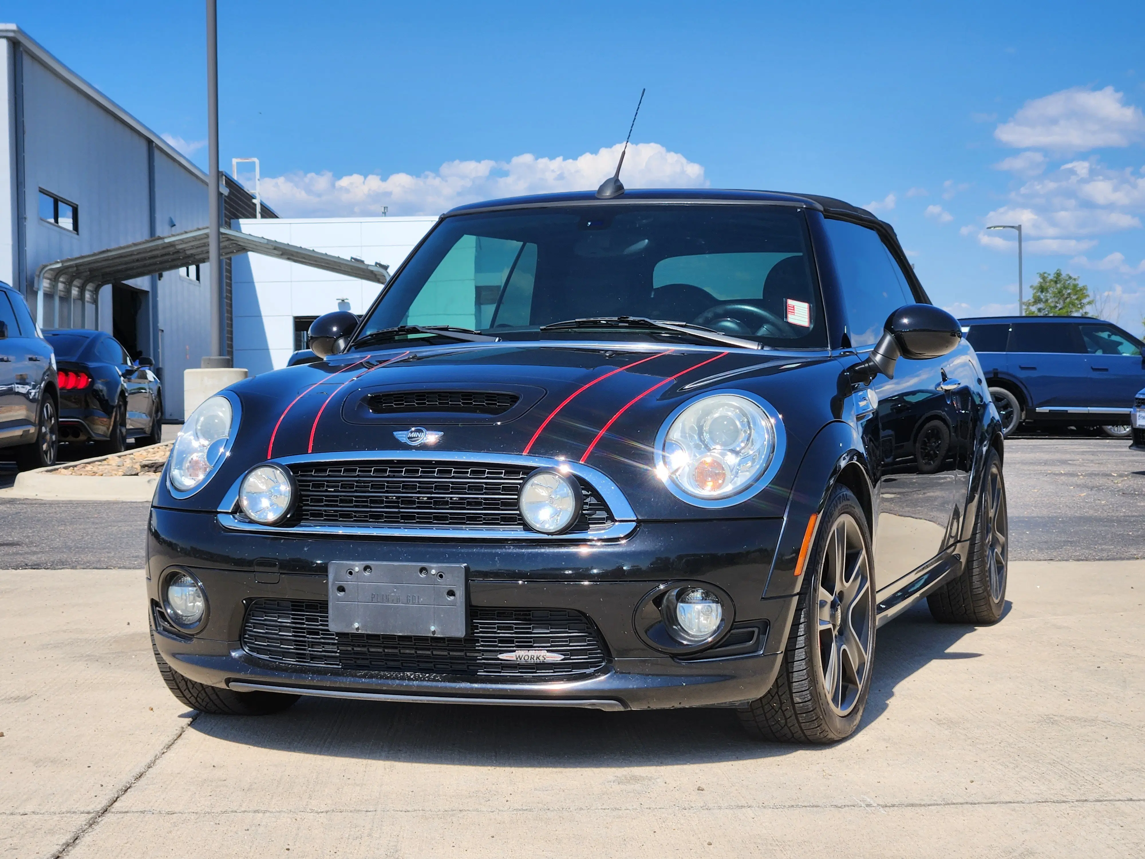 2010 MINI Cooper John Cooper Works photo 4