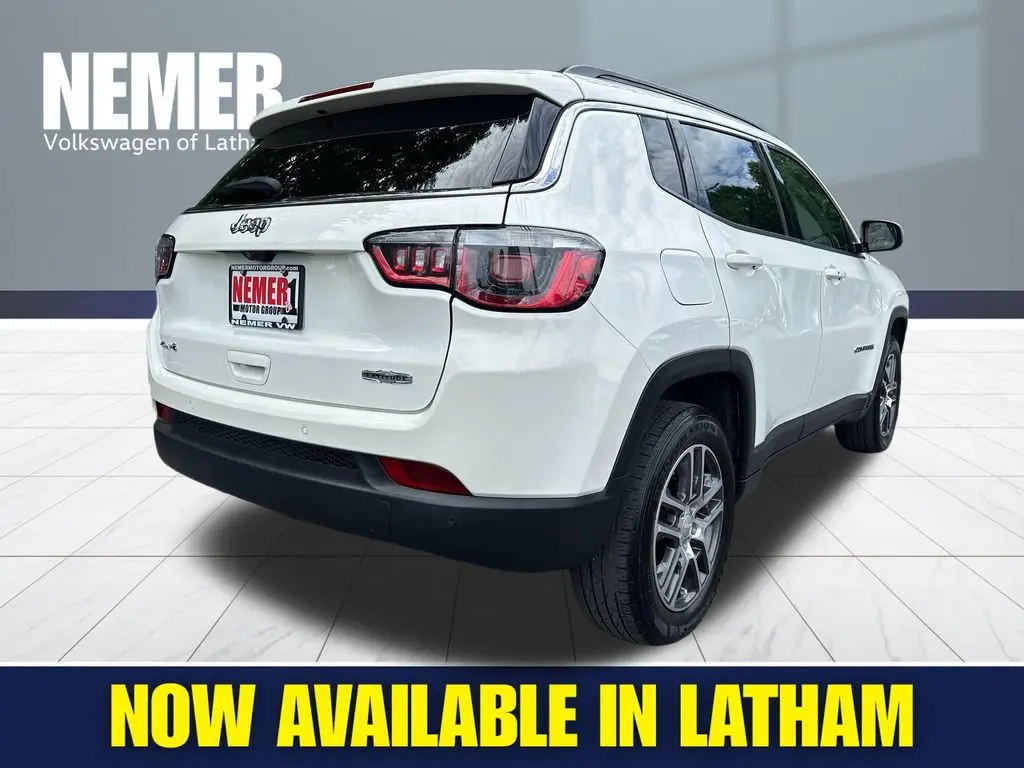 2020 Jeep Compass Latitude 4X4 photo 4