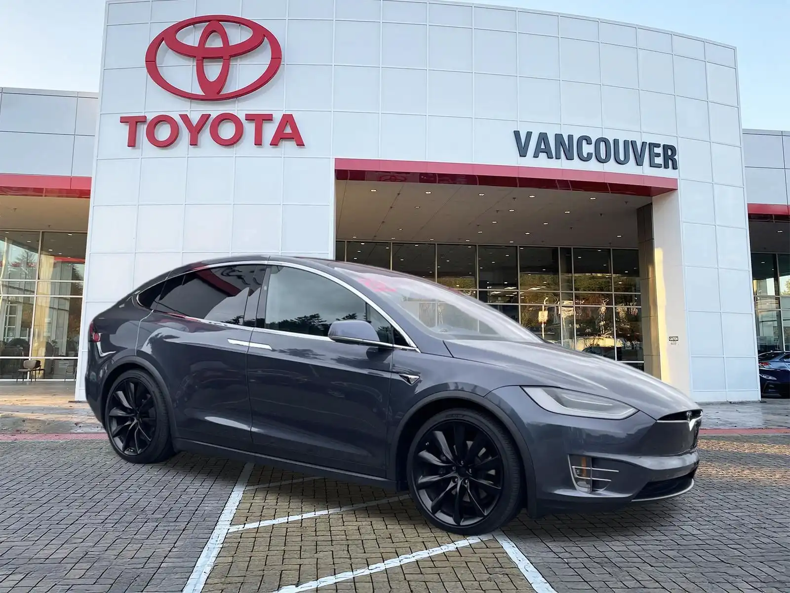 2020 Tesla Model X Long Range's photo