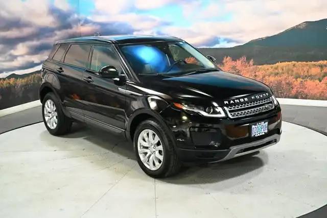 2018 Land Rover Range Rover Evoque SE's photo