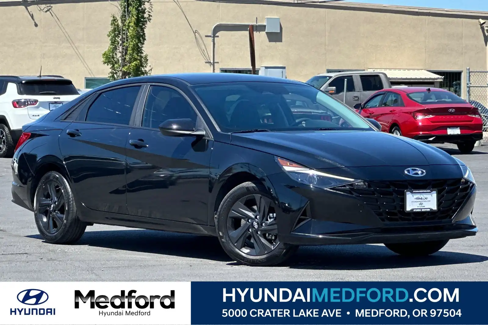 2023 Hyundai Elantra 1.6 HEV Blue's photo
