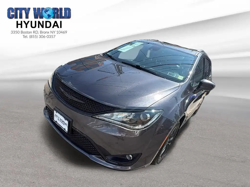2020 Chrysler Pacifica 3.6 AWD LAUNCH EDITION AUTO 4WD's photo