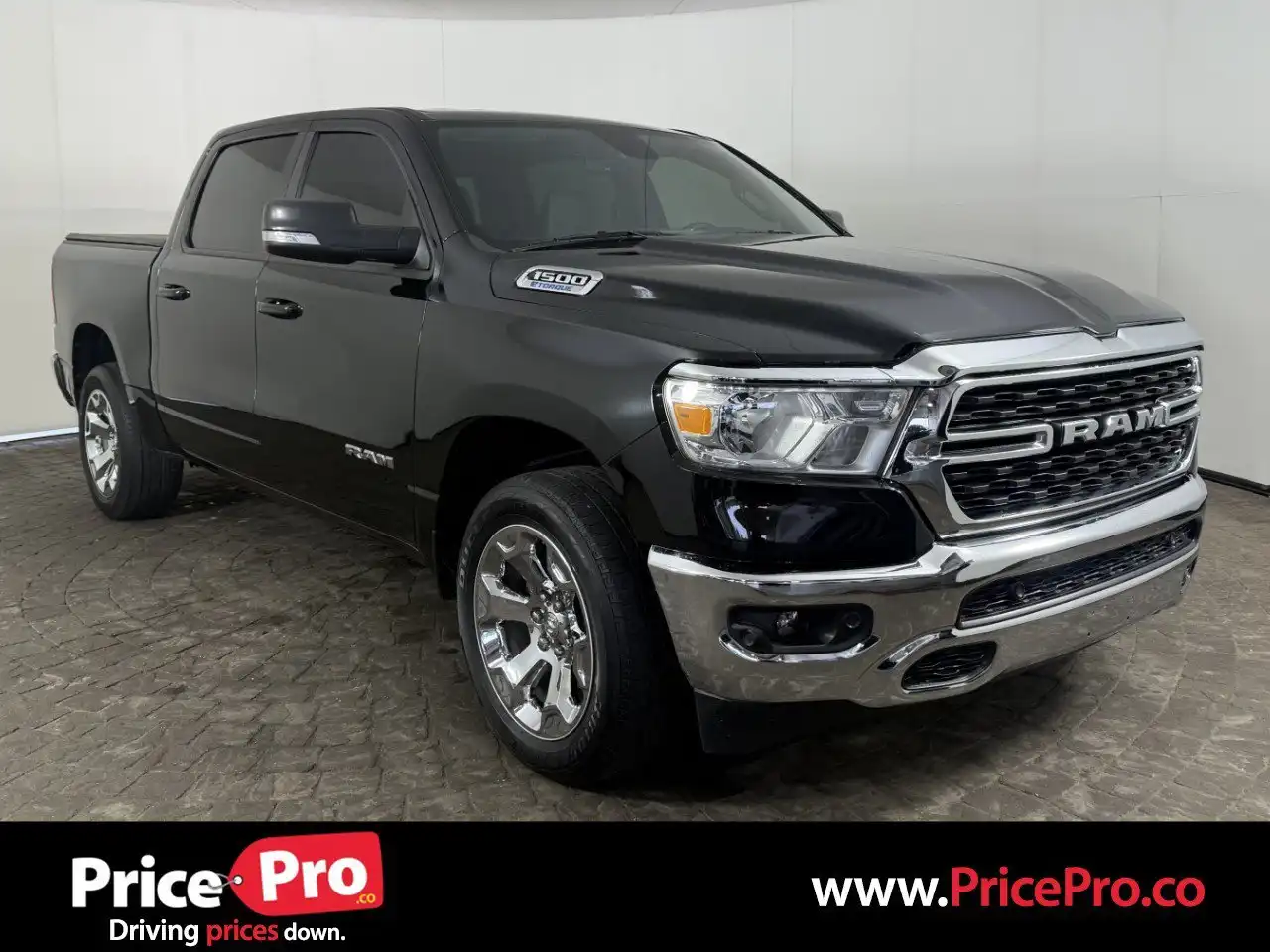 2022 RAM 1500 Big Horn/Lone Star 4x4 Crew Cab 5'7's photo