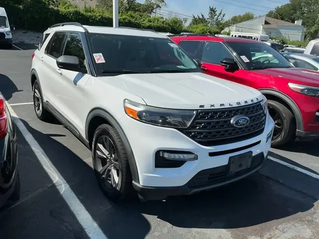2021 Ford Explorer XLT RWD photo 4