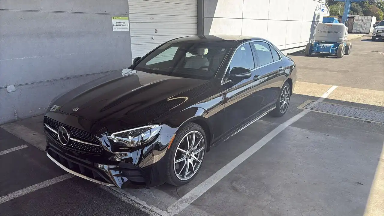 2023 Mercedes-Benz E-Class E350 4MATIC's photo