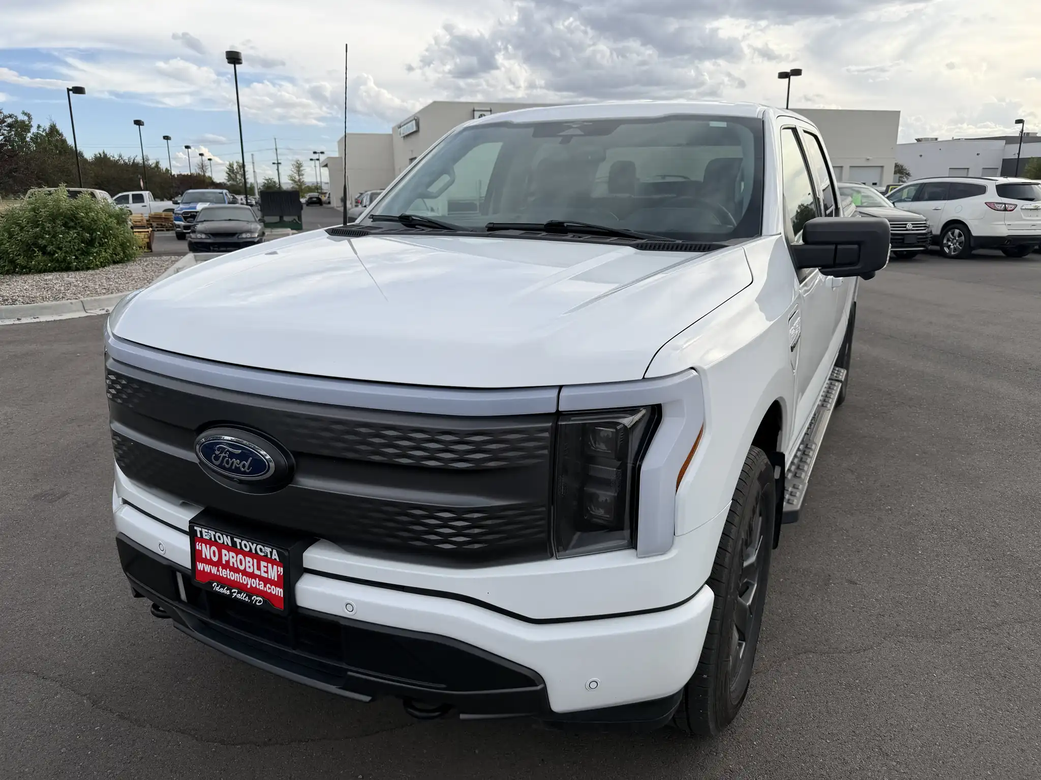 2023 Ford F-150 XLT 4WD SuperCrew 5-1/2' Box's photo