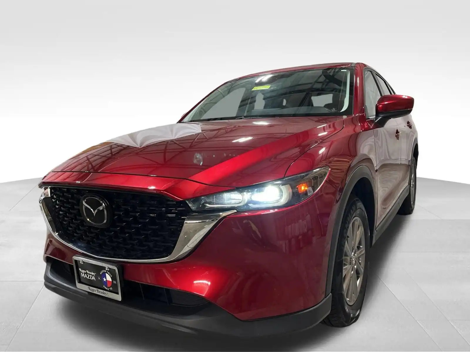 2023 Mazda CX-5 S Preferred package Auto AWD's photo