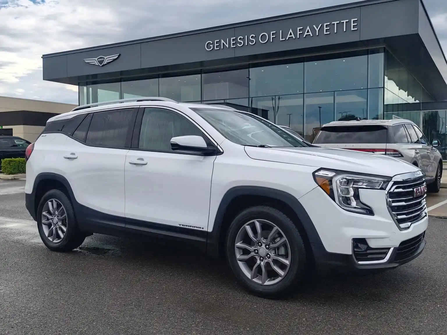 2024 GMC Terrain SLT FWD's photo
