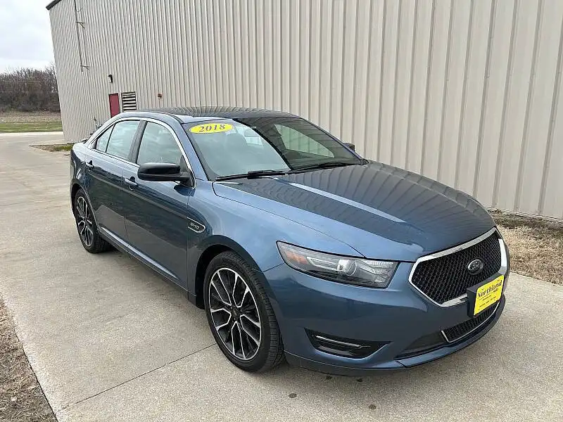 2018 Ford Taurus SHO AWD's photo