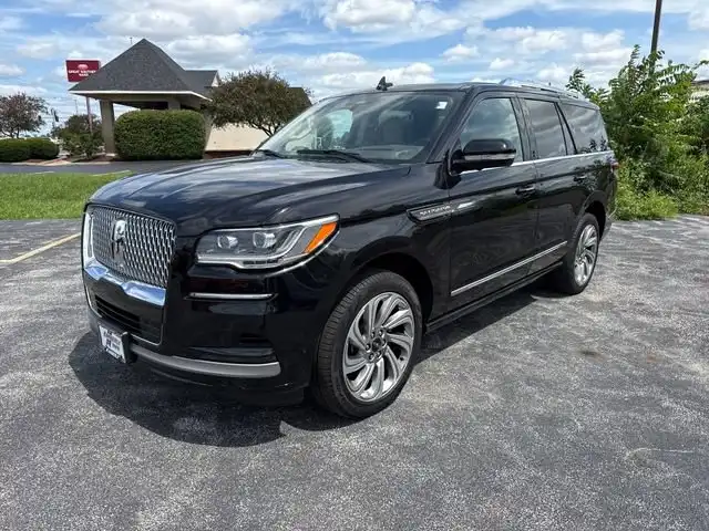 2024 Lincoln Navigator Reserve 4WD's photo
