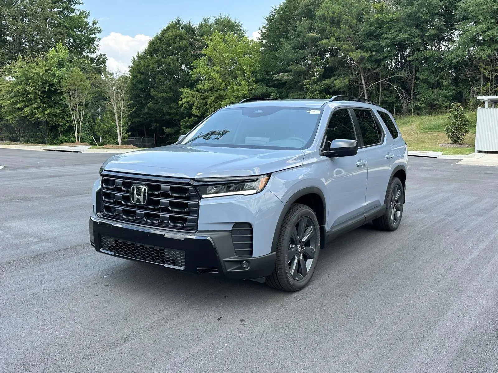 2026 Honda Pilot Sport 2WD photo 3