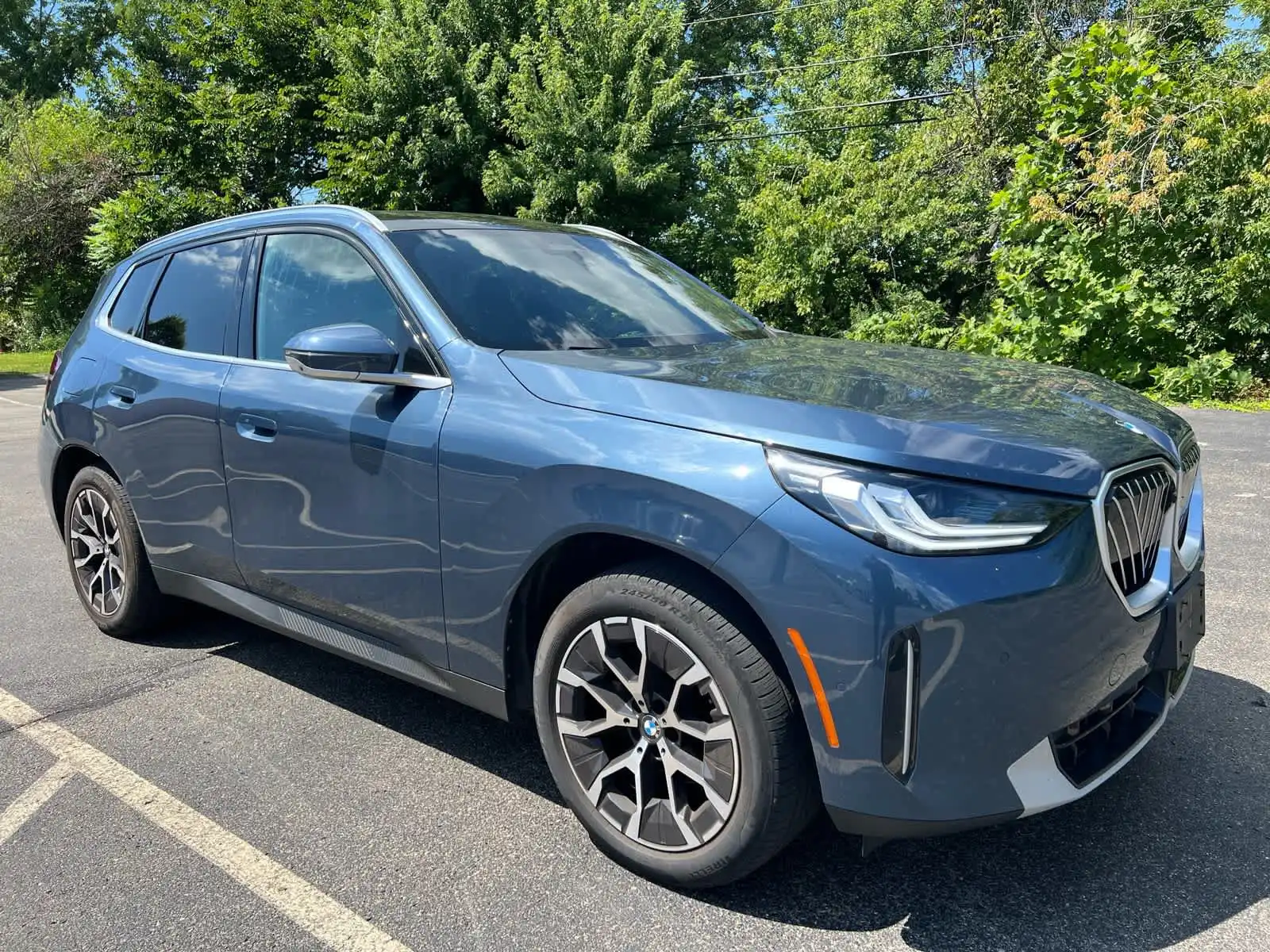 2025 BMW X3 30 XDRIVE's photo