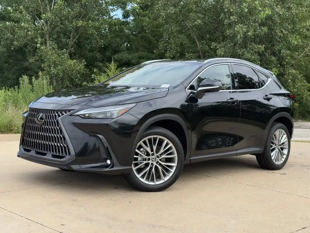 2025 Lexus NX 350h 350h Premium AWD's photo