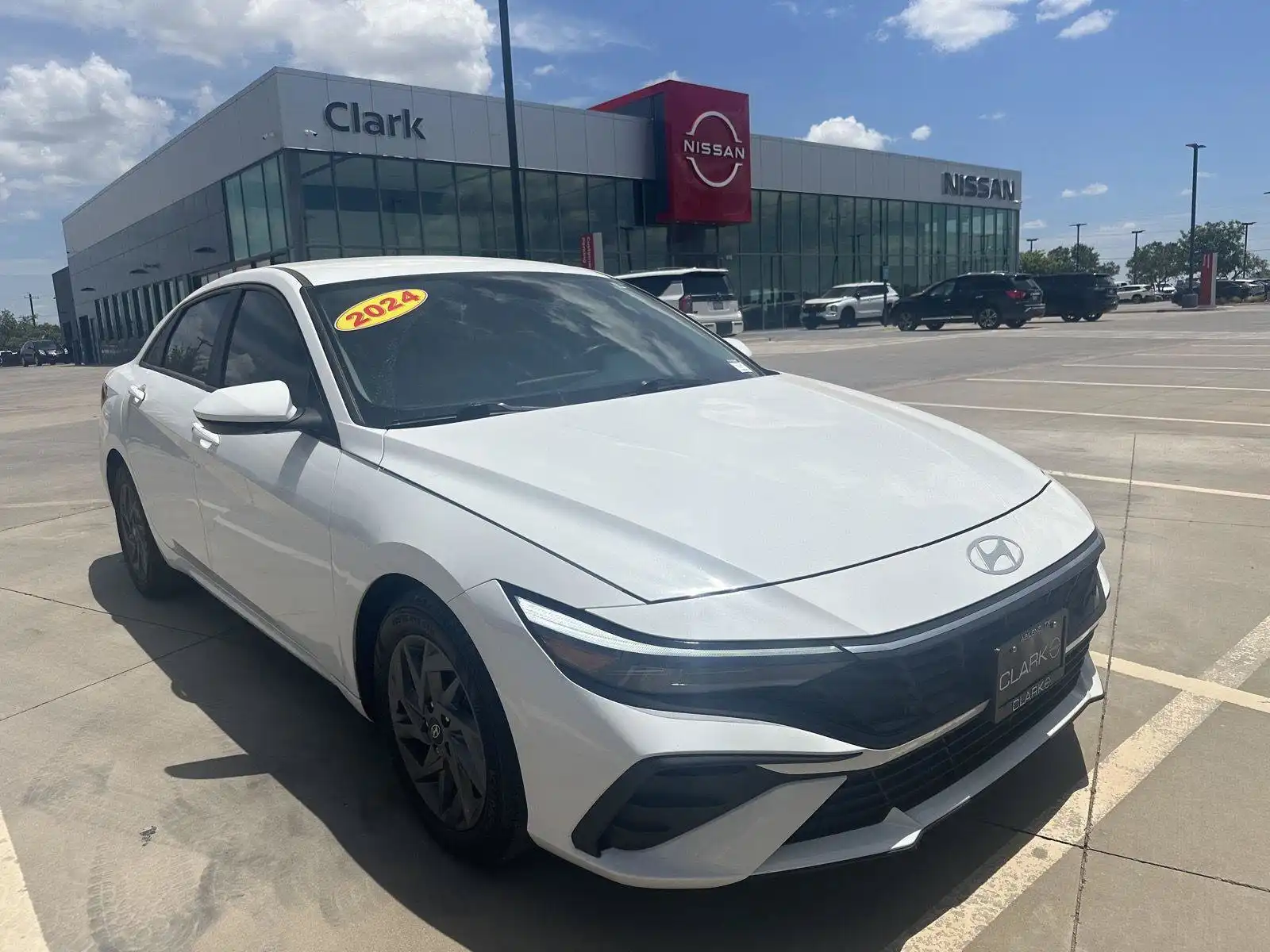 2024 Hyundai Elantra 2.0 SEL IVT's photo