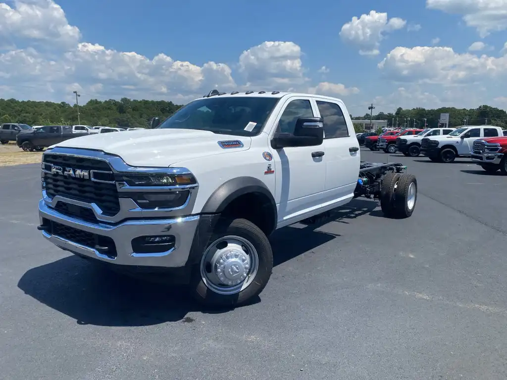 2026 RAM 4500 Tradesman 4X4 Crew Cab DRW 197" WB's photo