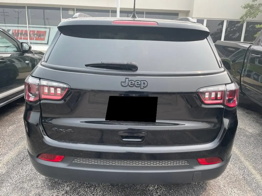 2021 Jeep Compass Altitude 4X4 photo 5