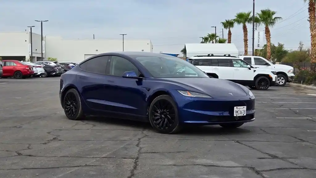 2024 Tesla Model 3 Base's photo