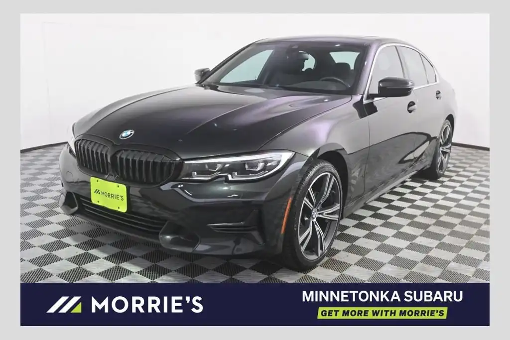 2021 BMW 3 Series 330i xDrive Sedan's photo