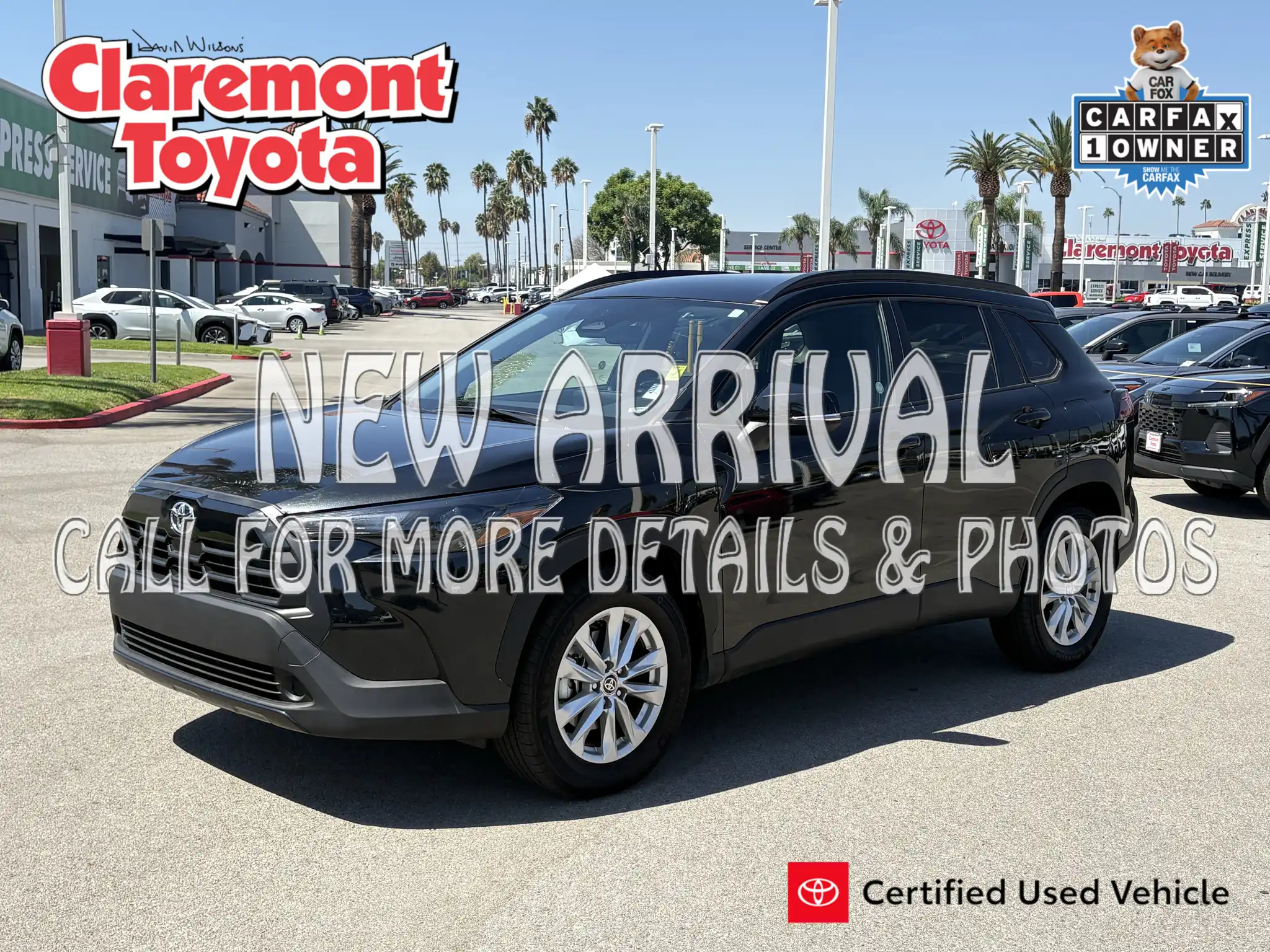 2026 Toyota Corolla Cross LE FWD's photo