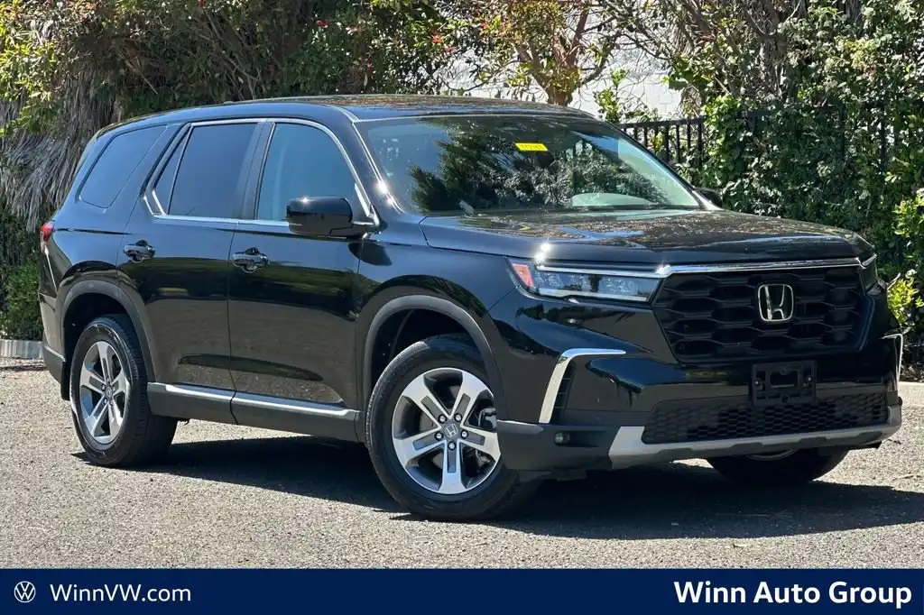 2024 Honda Pilot EX-L 8-Occupant 2WD's photo