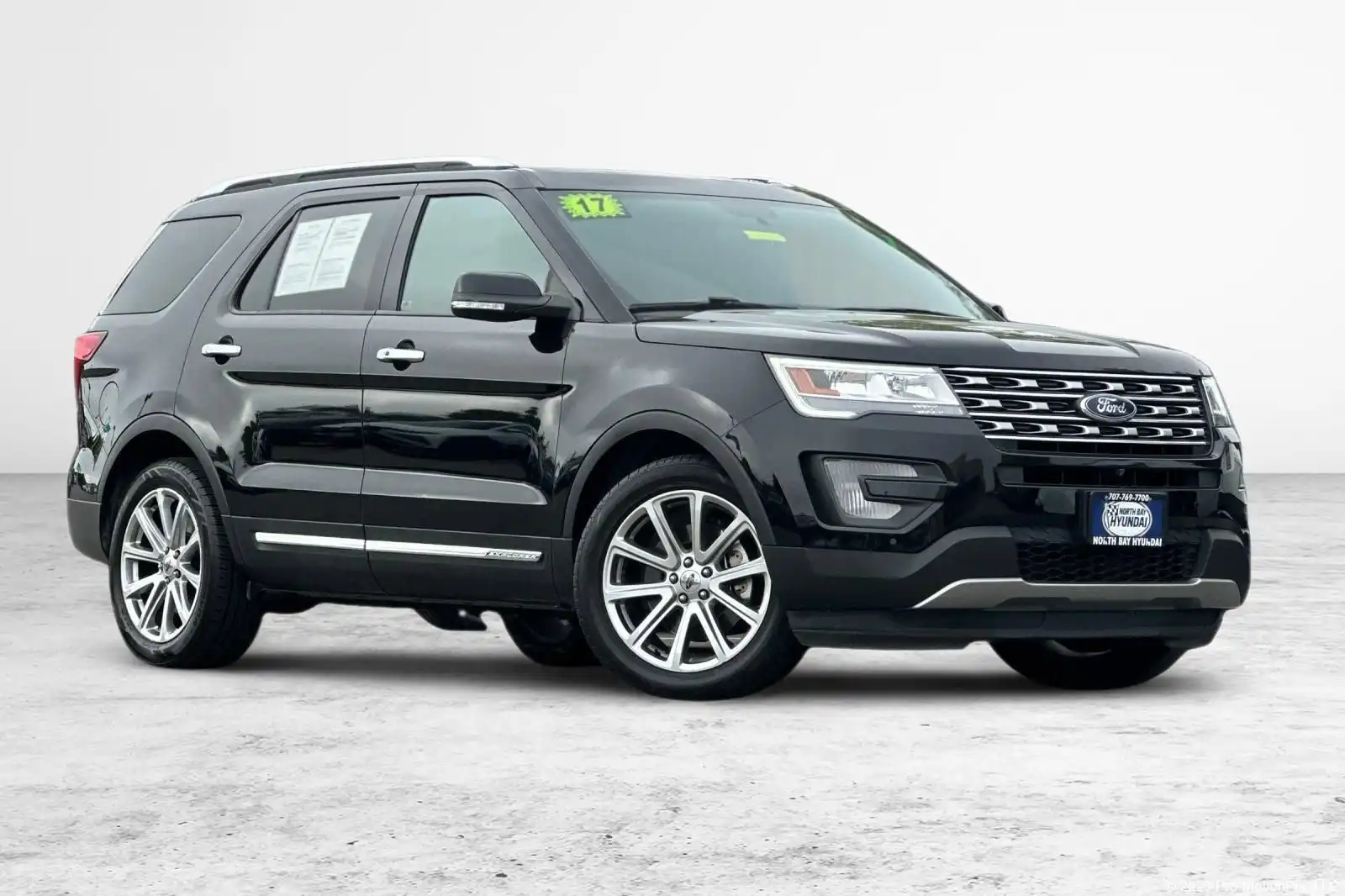 2017 Ford Explorer Limited FWD's photo