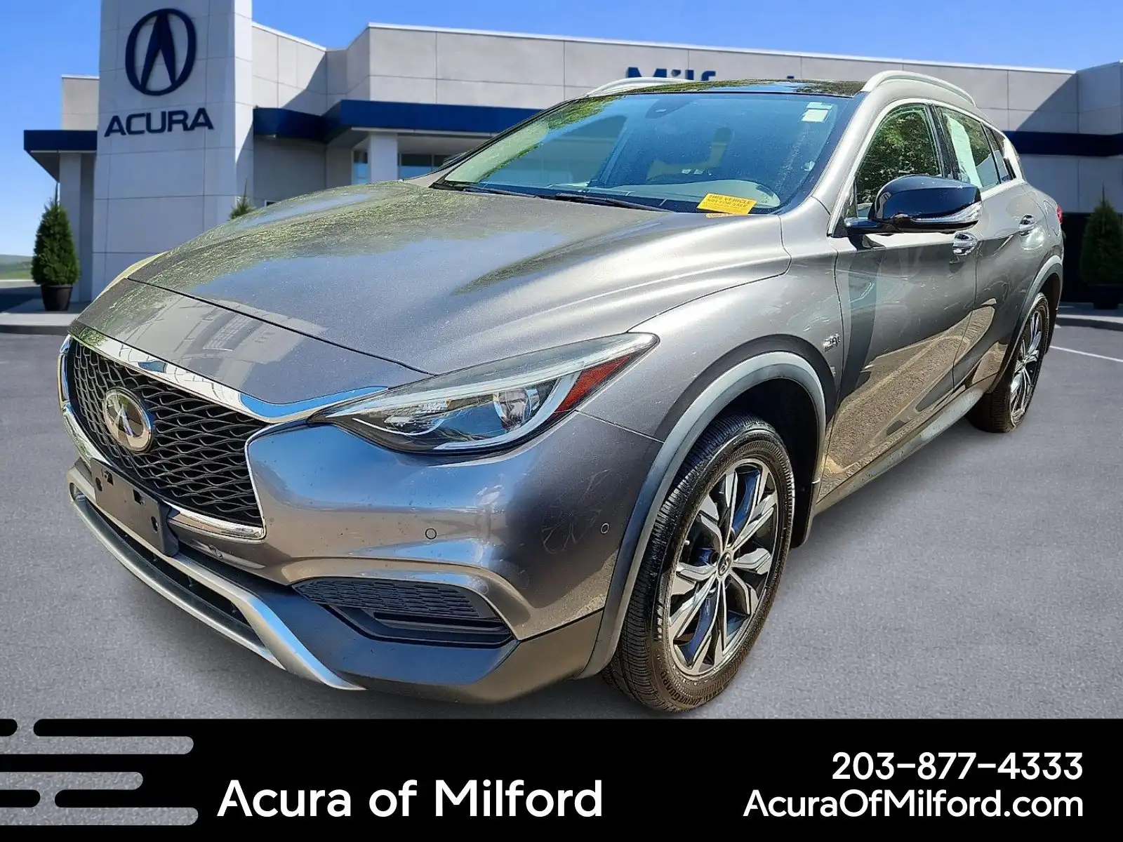 2019 INFINITI QX30 Luxury AWD's photo
