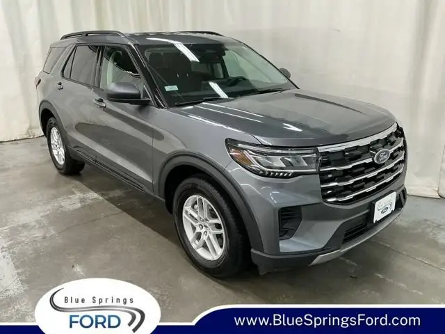2026 Ford Explorer Active 4WD photo 1