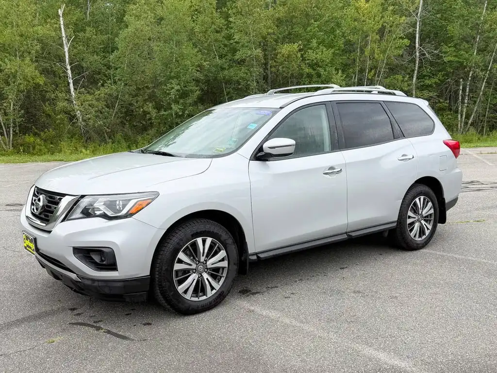 2020 Nissan Pathfinder S 4WD's photo