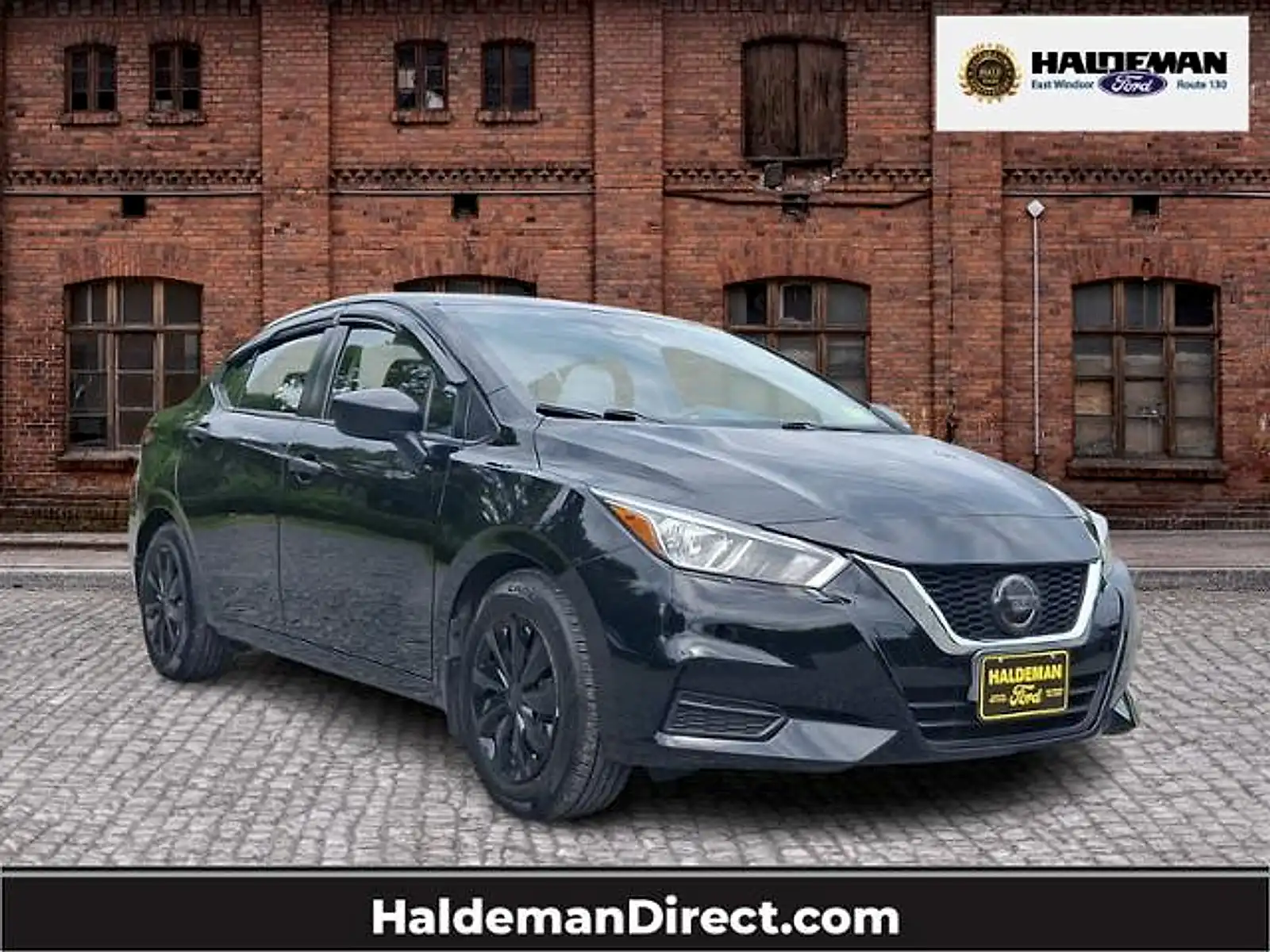 2021 Nissan Versa 1.6 S CVT's photo