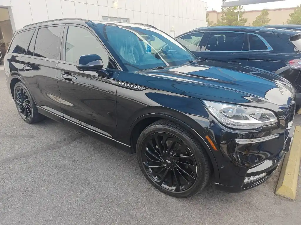 2022 Lincoln Aviator Reserve AWD's photo