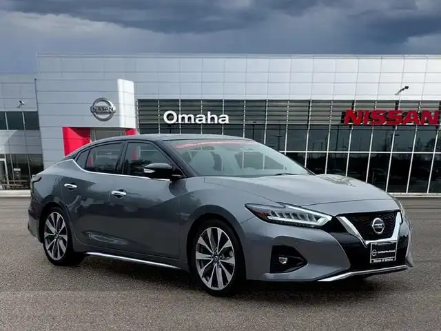 2022 Nissan Maxima Platinum's photo