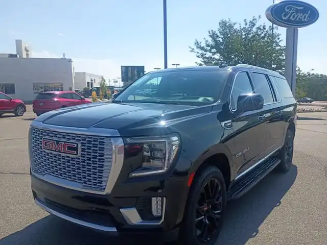 2023 GMC Yukon Denali's photo